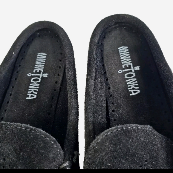 Minnetonka Moccasins Black Suede Leather Upper Studded Slip On Mule size 8 - Picture 6 of 8
